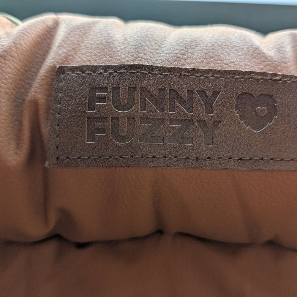 Funny Fuzzy Jumbo Plus Car Dog Bed - $130 (Boston)